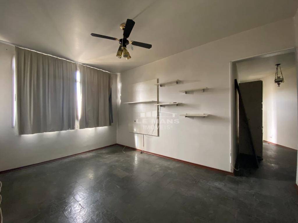 Apartamento à venda com 2 quartos, 80m² - Foto 1