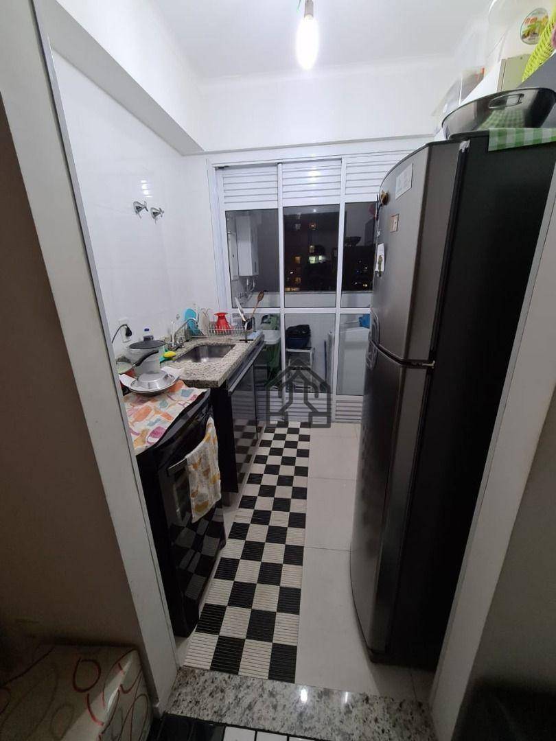 Apartamento à venda com 2 quartos, 70m² - Foto 14