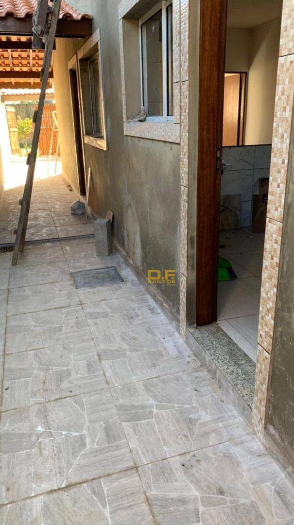 Casa à venda com 2 quartos, 1m² - Foto 2