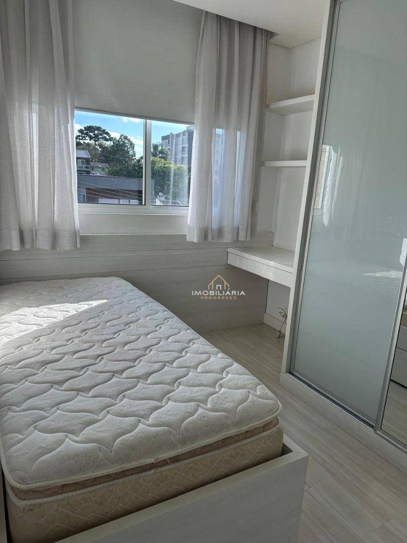 Apartamento para alugar com 2 quartos, 130m² - Foto 14