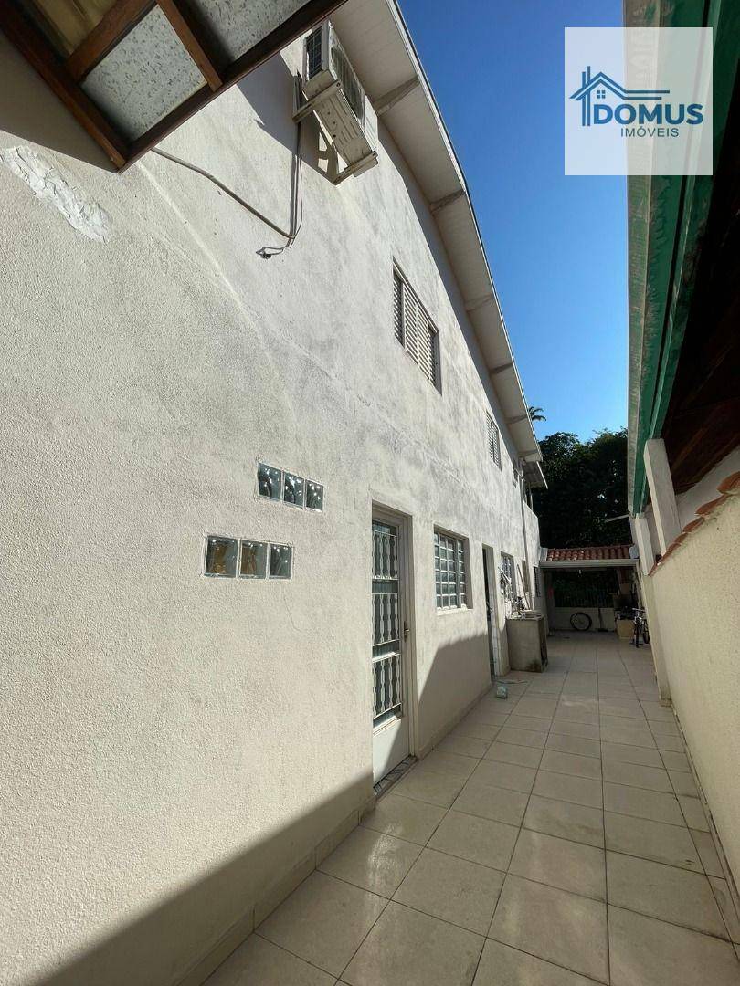 Casa à venda com 3 quartos, 79m² - Foto 13