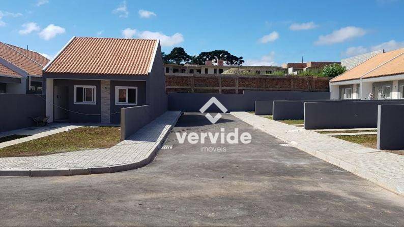 Casa à venda com 2 quartos, 48m² - Foto 2