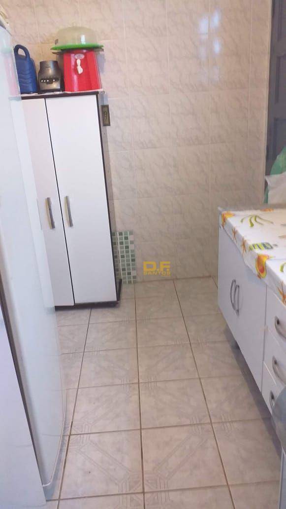 Casa à venda com 2 quartos, 1m² - Foto 3