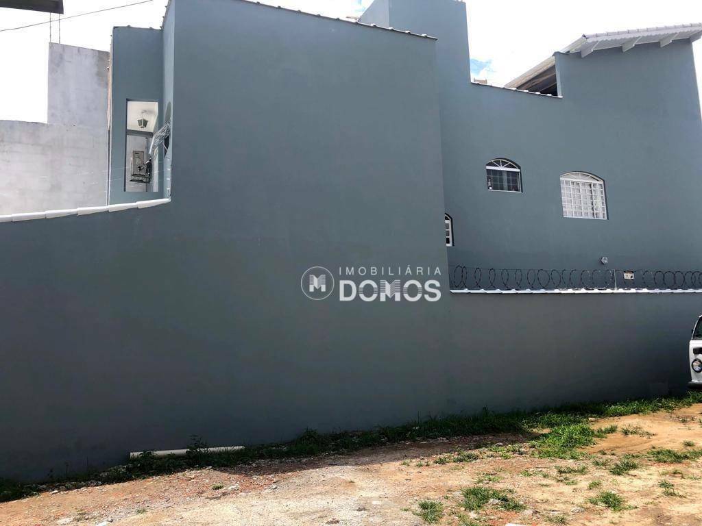 Casa à venda com 3 quartos, 210m² - Foto 6