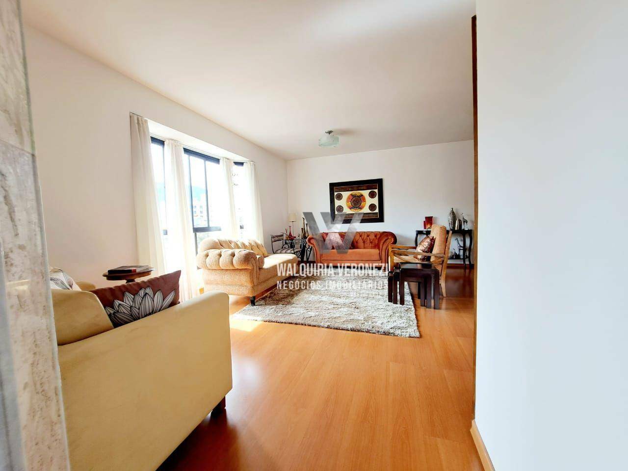 Apartamento à venda com 3 quartos, 135m² - Foto 7