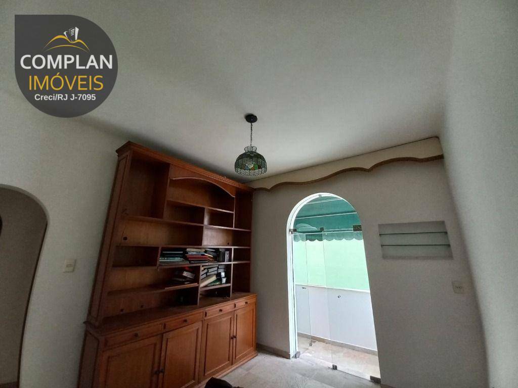 Apartamento à venda com 1 quarto, 40m² - Foto 1