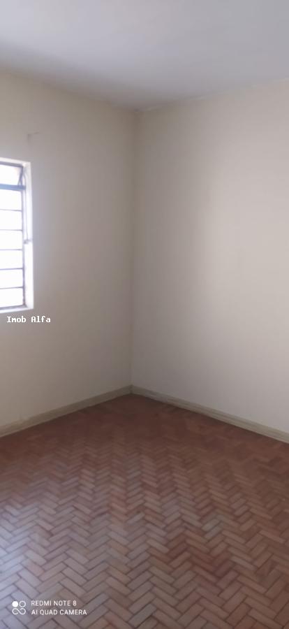 Casa à venda com 3 quartos, 190m² - Foto 4