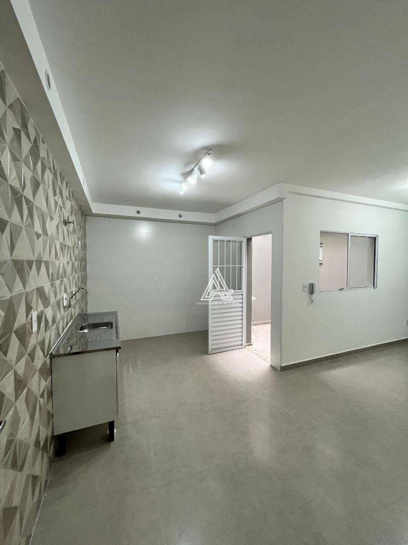 Apartamento para alugar com 2 quartos, 45m² - Foto 6