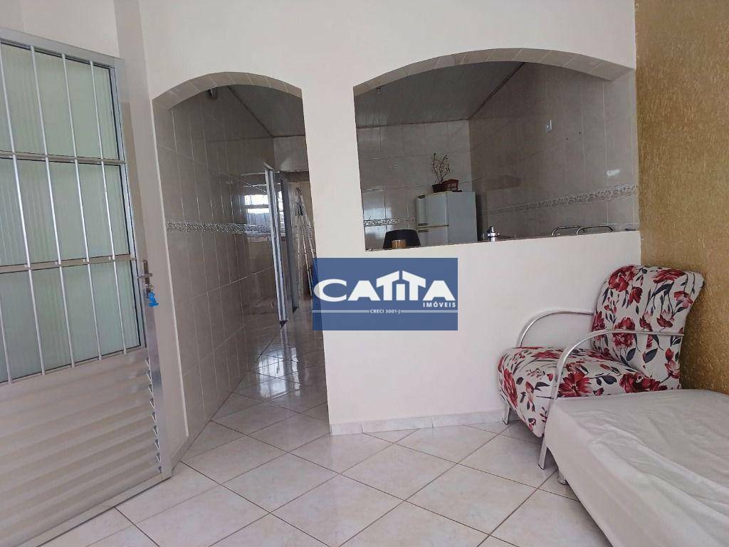 Casa para alugar com 2 quartos, 80m² - Foto 4