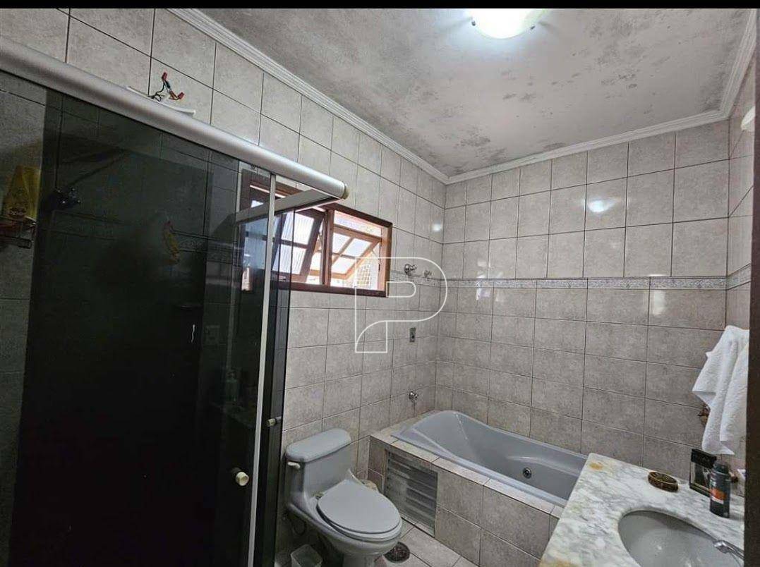 Casa de Condomínio à venda com 3 quartos, 240m² - Foto 18