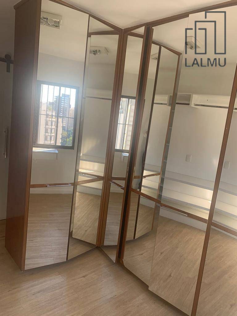 Apartamento para alugar com 3 quartos, 256m² - Foto 12