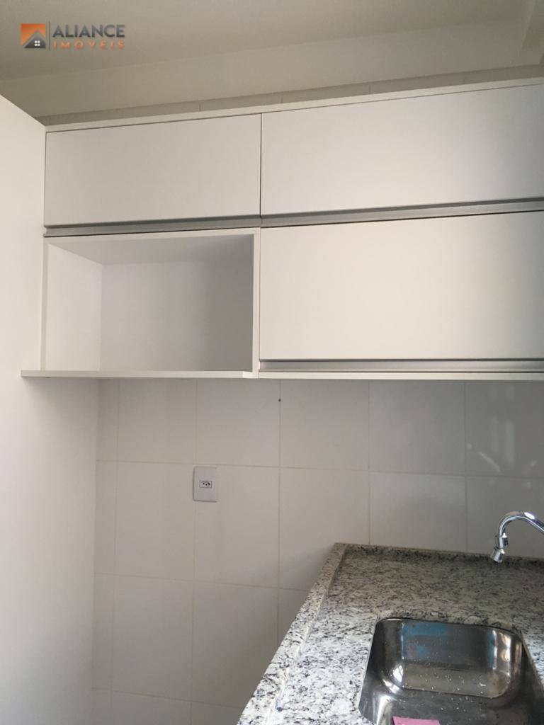 Apartamento à venda com 3 quartos, 97m² - Foto 10