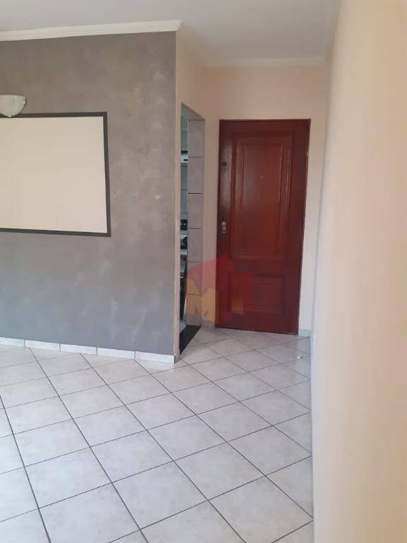 Apartamento à venda com 2 quartos, 62m² - Foto 10