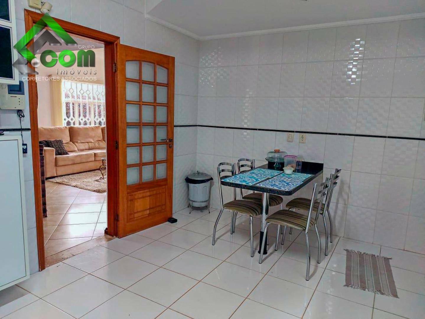 Casa à venda com 3 quartos, 240m² - Foto 11