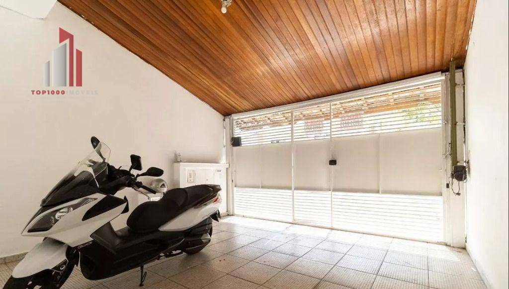 Sobrado à venda com 5 quartos, 200m² - Foto 1