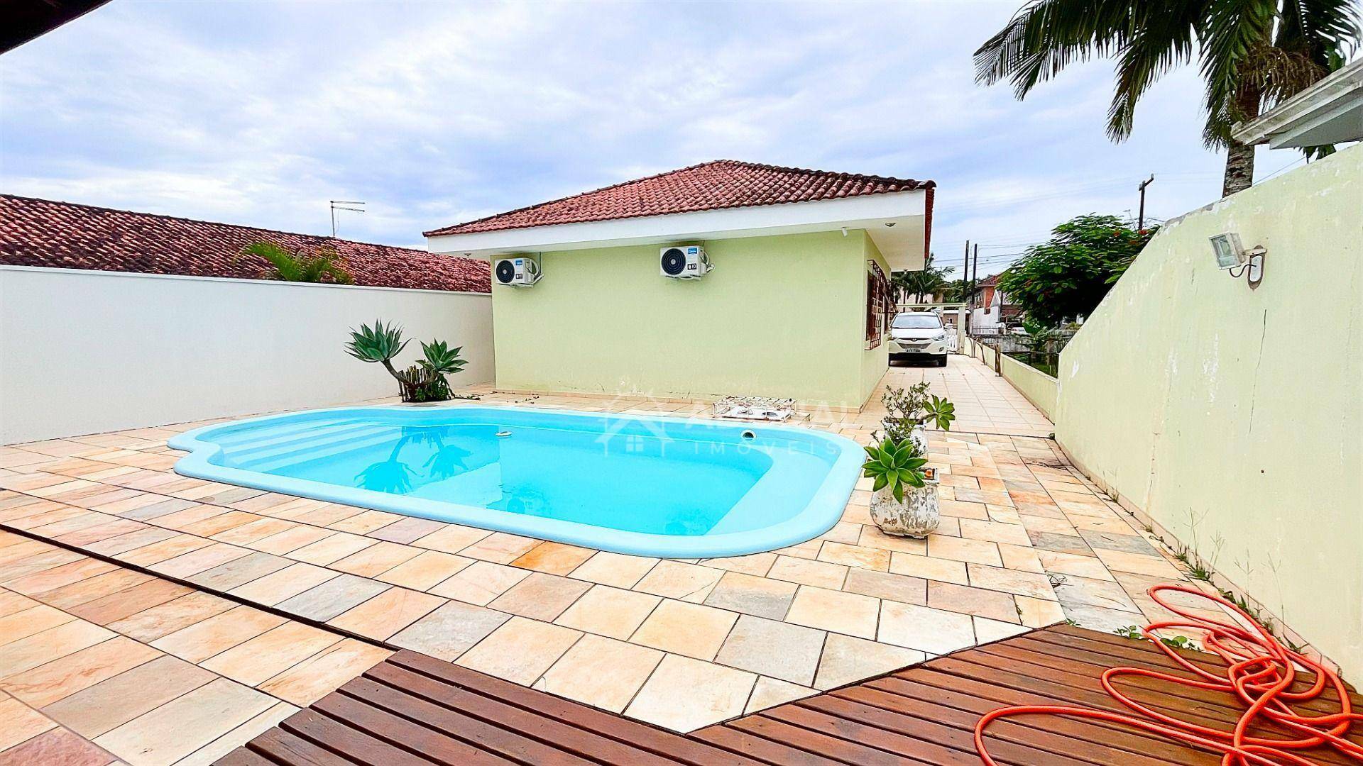 Casa à venda com 3 quartos, 114m² - Foto 2