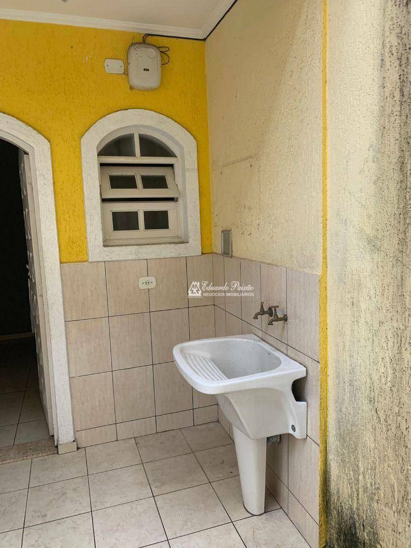 Sobrado à venda com 3 quartos, 232m² - Foto 24