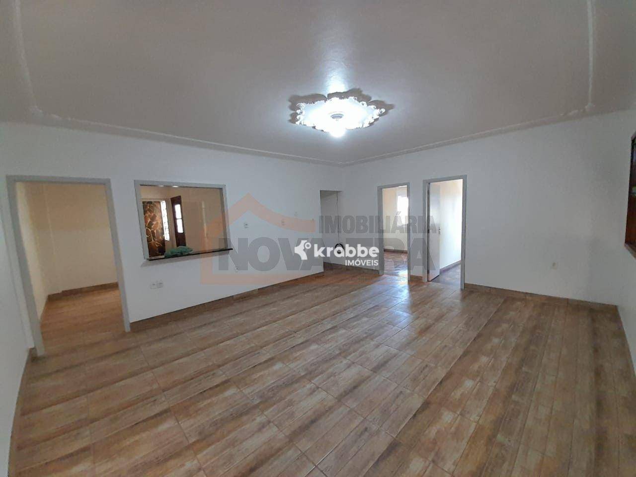 Apartamento à venda com 3 quartos, 108m² - Foto 2