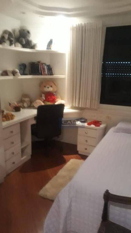 Apartamento à venda com 4 quartos, 188m² - Foto 11