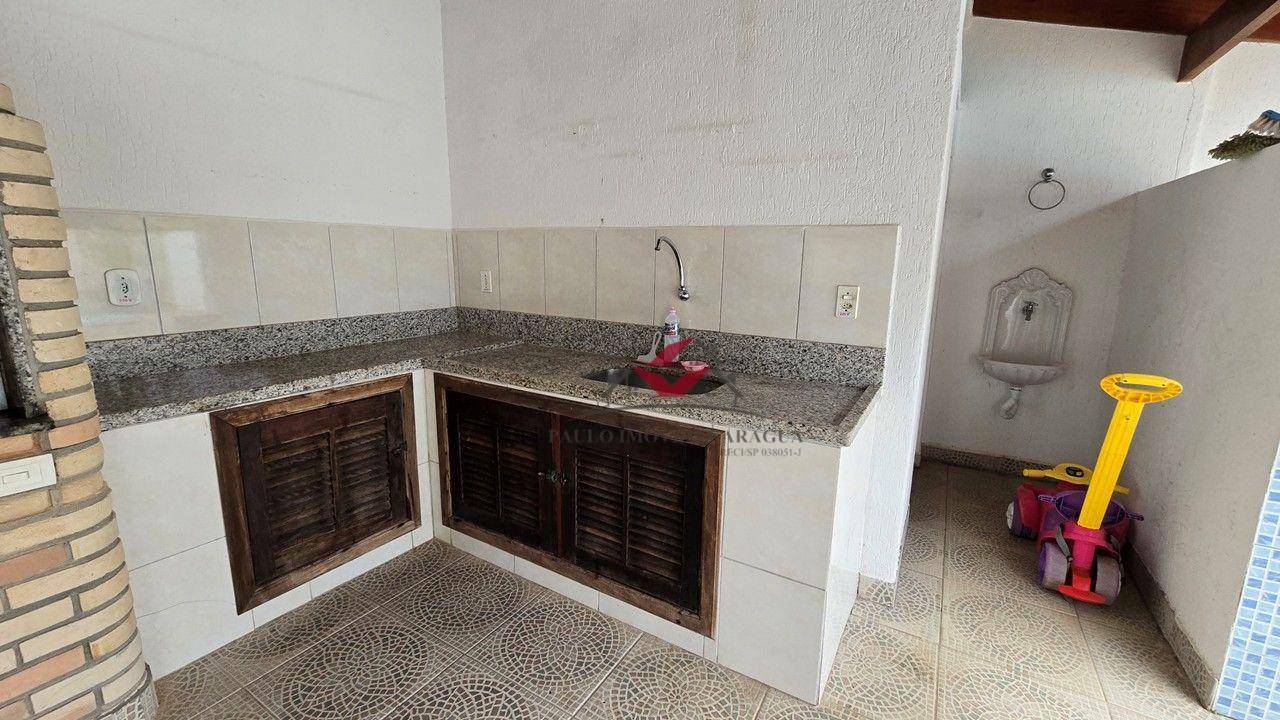 Casa de Condomínio à venda com 3 quartos, 198m² - Foto 35