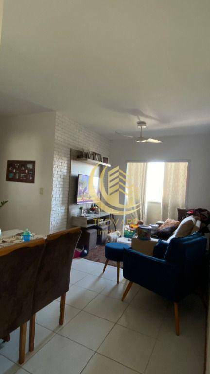 Apartamento à venda com 2 quartos, 68m² - Foto 11