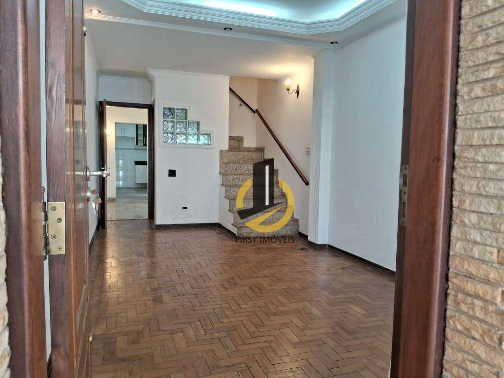 Sobrado para alugar com 2 quartos, 120m² - Foto 3