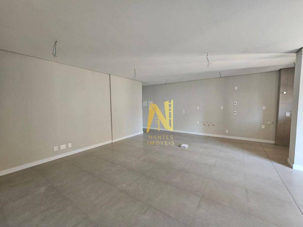 Apartamento à venda com 2 quartos, 89m² - Foto 8