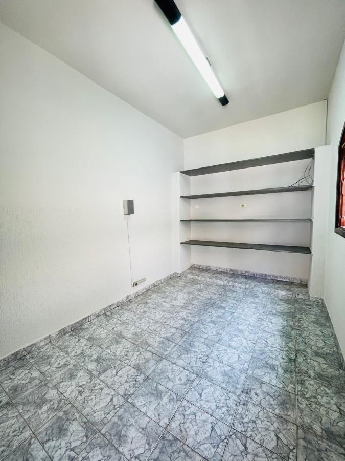 Casa à venda com 3 quartos, 322m² - Foto 29