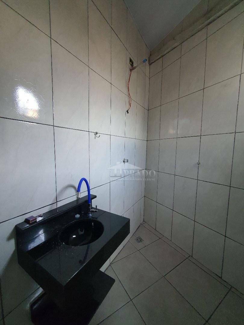 Casa à venda com 4 quartos, 200m² - Foto 34