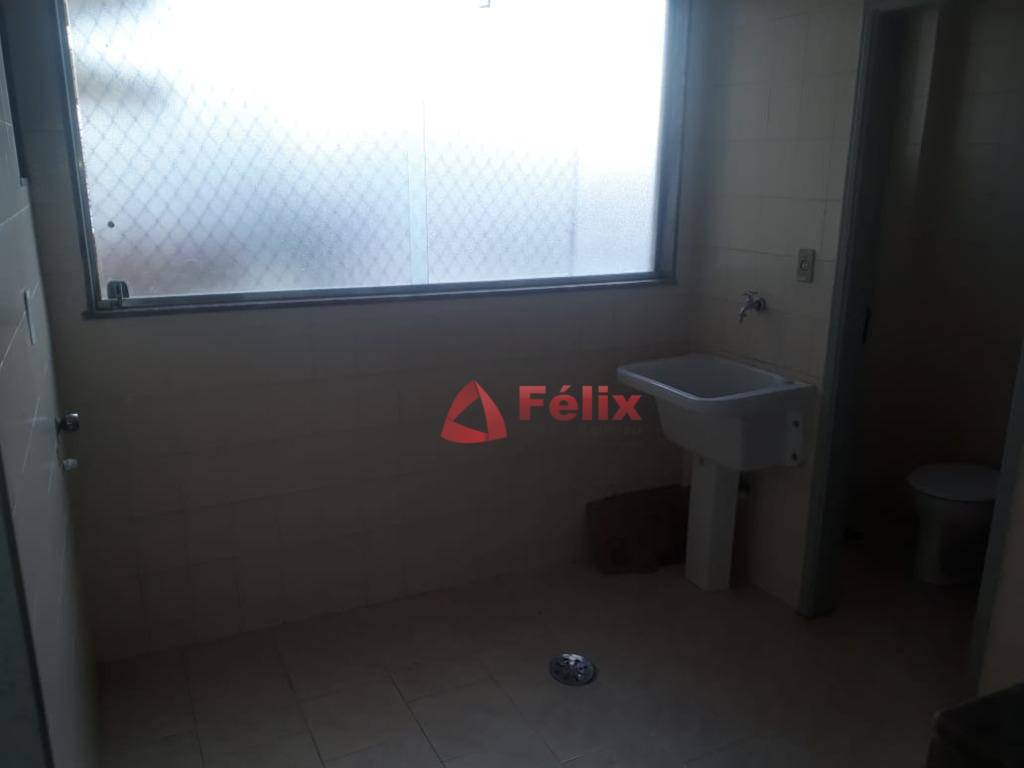 Apartamento à venda com 4 quartos, 140m² - Foto 17