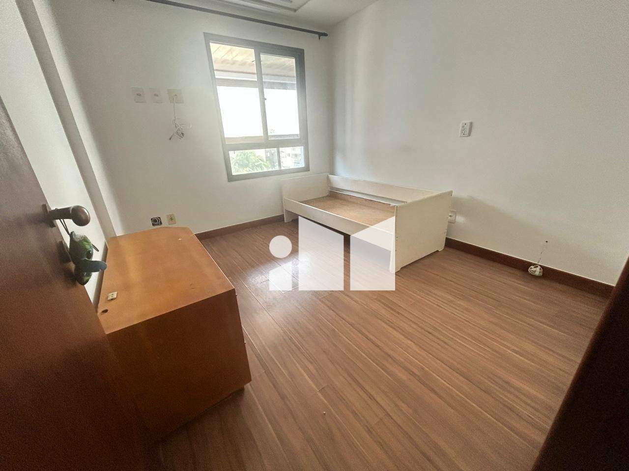 Apartamento à venda com 4 quartos, 184m² - Foto 11