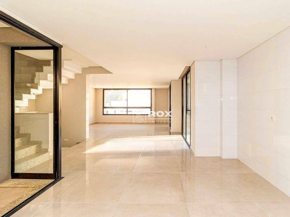 Casa de Condomínio à venda com 3 quartos, 218m² - Foto 4