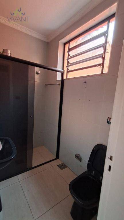 Casa para alugar com 4 quartos, 280m² - Foto 40