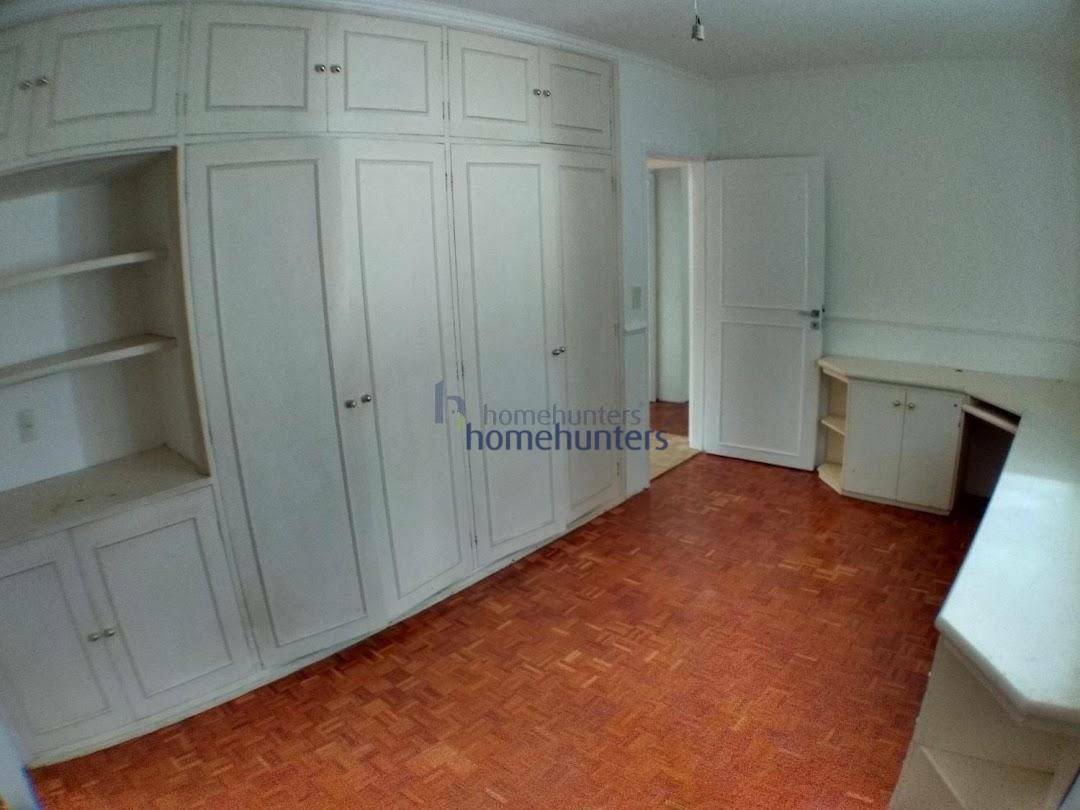 Casa à venda com 3 quartos, 280m² - Foto 12