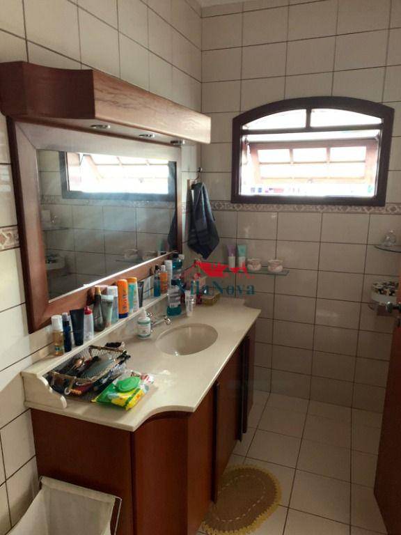 Casa à venda com 3 quartos, 210m² - Foto 12