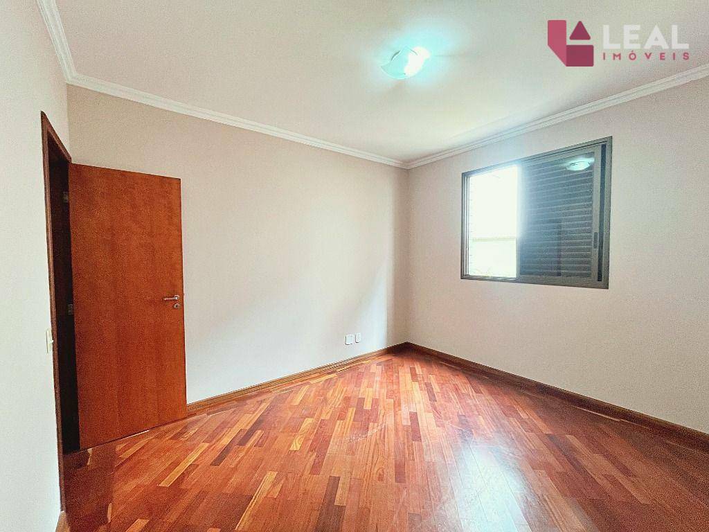 Apartamento à venda com 3 quartos, 223m² - Foto 28