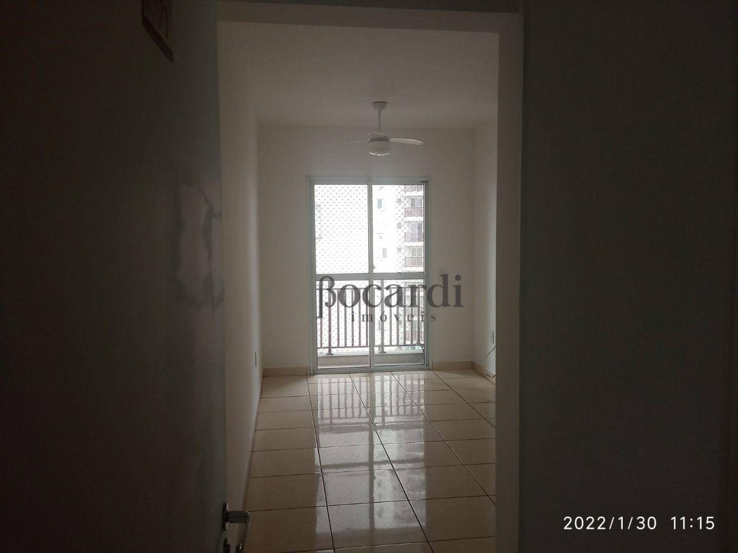 Apartamento à venda com 3 quartos, 64m² - Foto 2