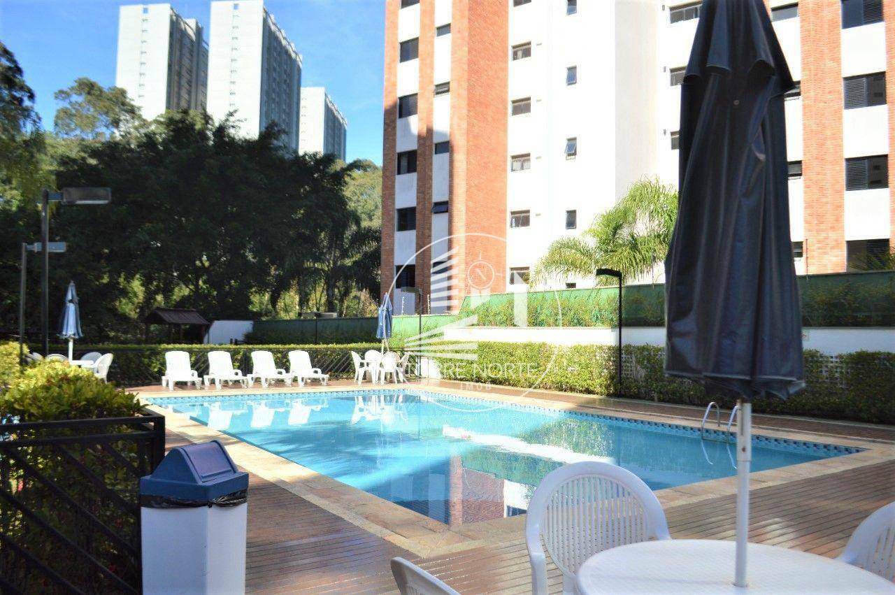 Apartamento à venda com 3 quartos, 145m² - Foto 17