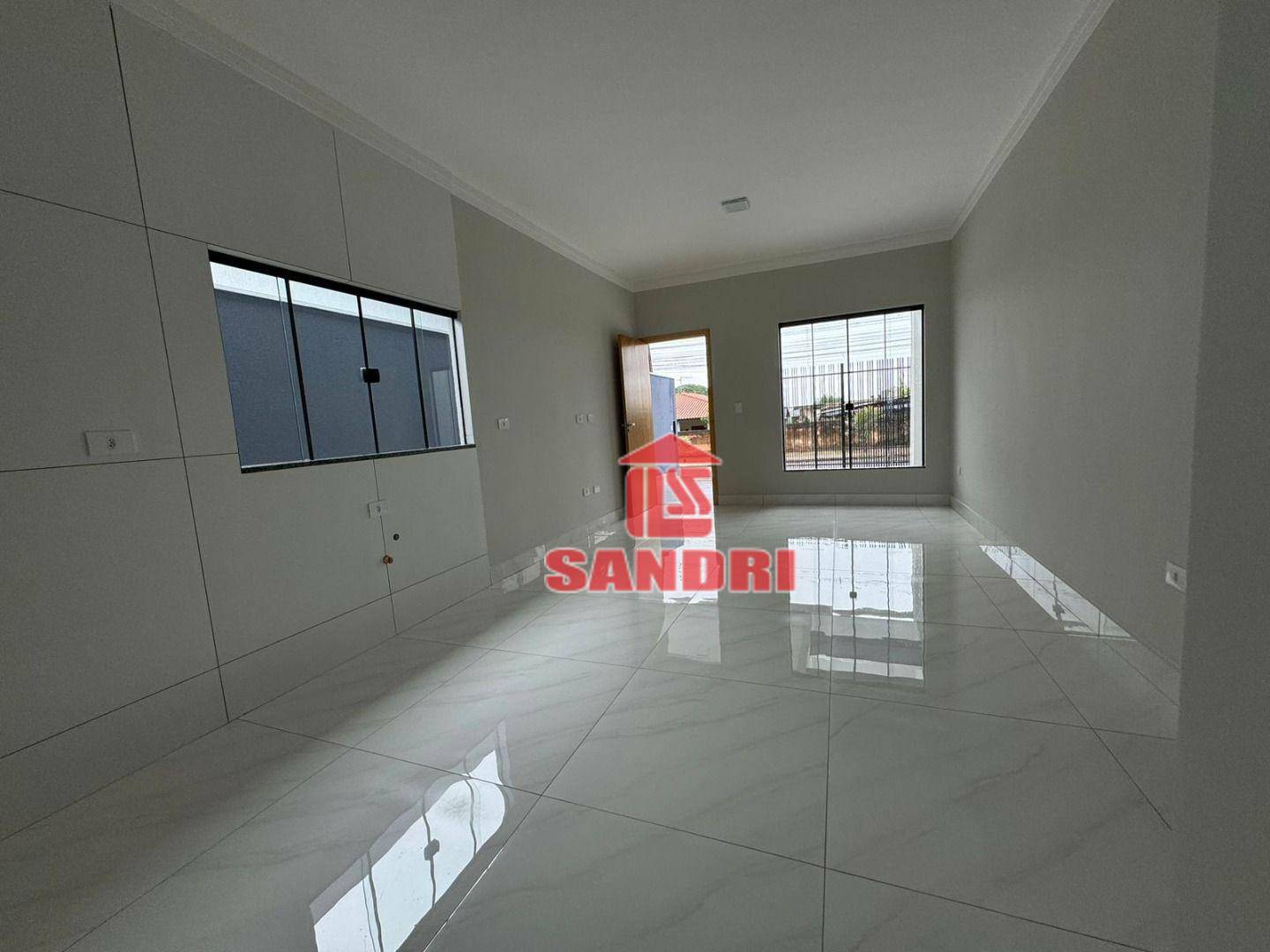 Casa à venda com 3 quartos, 80m² - Foto 4