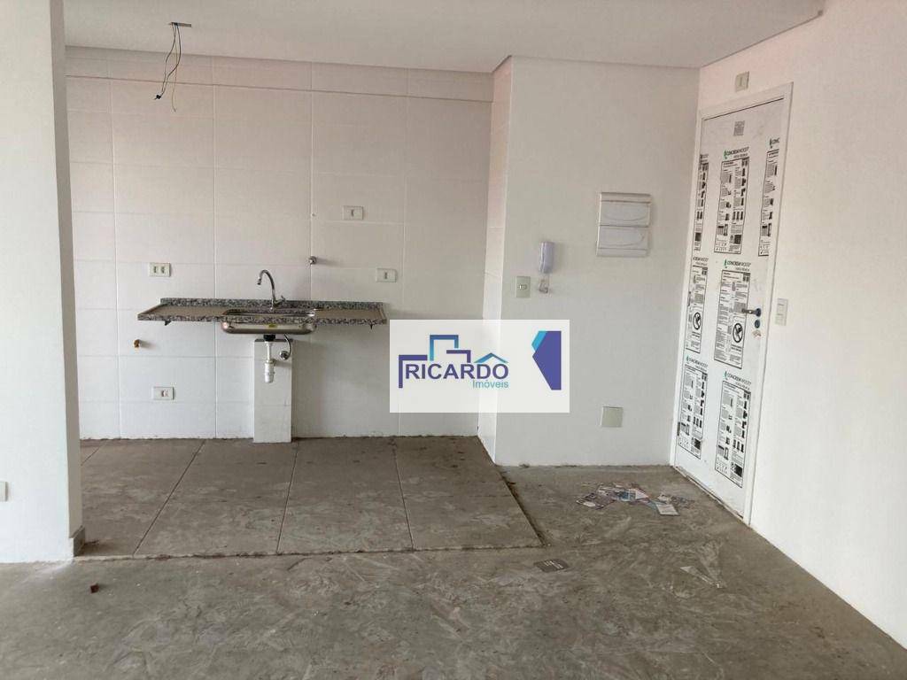 Apartamento à venda com 2 quartos, 60m² - Foto 4