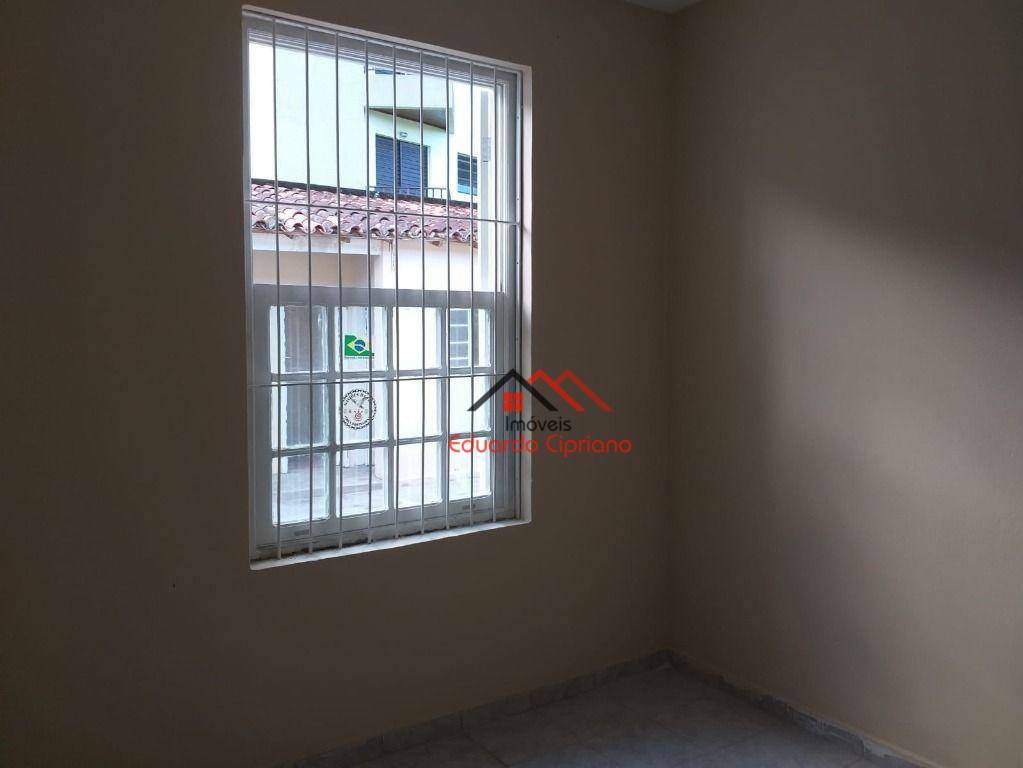 Casa à venda com 4 quartos, 220m² - Foto 20