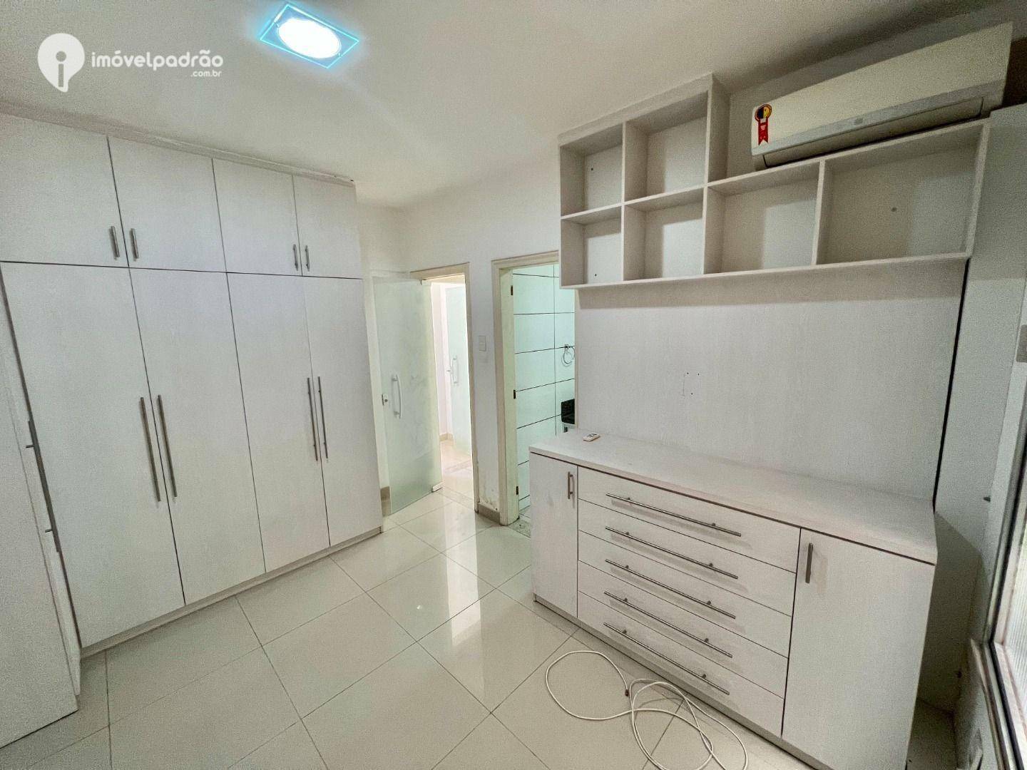 Apartamento à venda com 4 quartos, 220m² - Foto 14