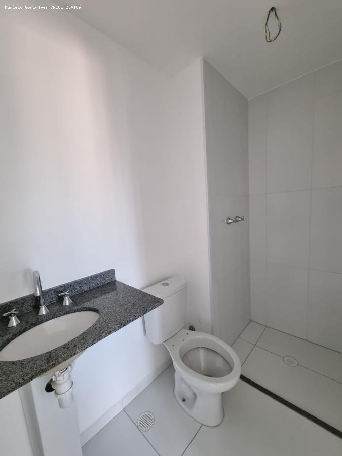 Apartamento à venda com 2 quartos, 57m² - Foto 11