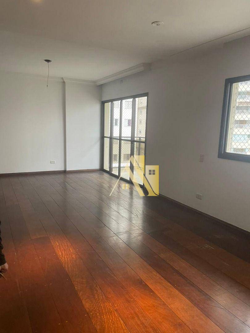 Apartamento à venda com 3 quartos, 139m² - Foto 2