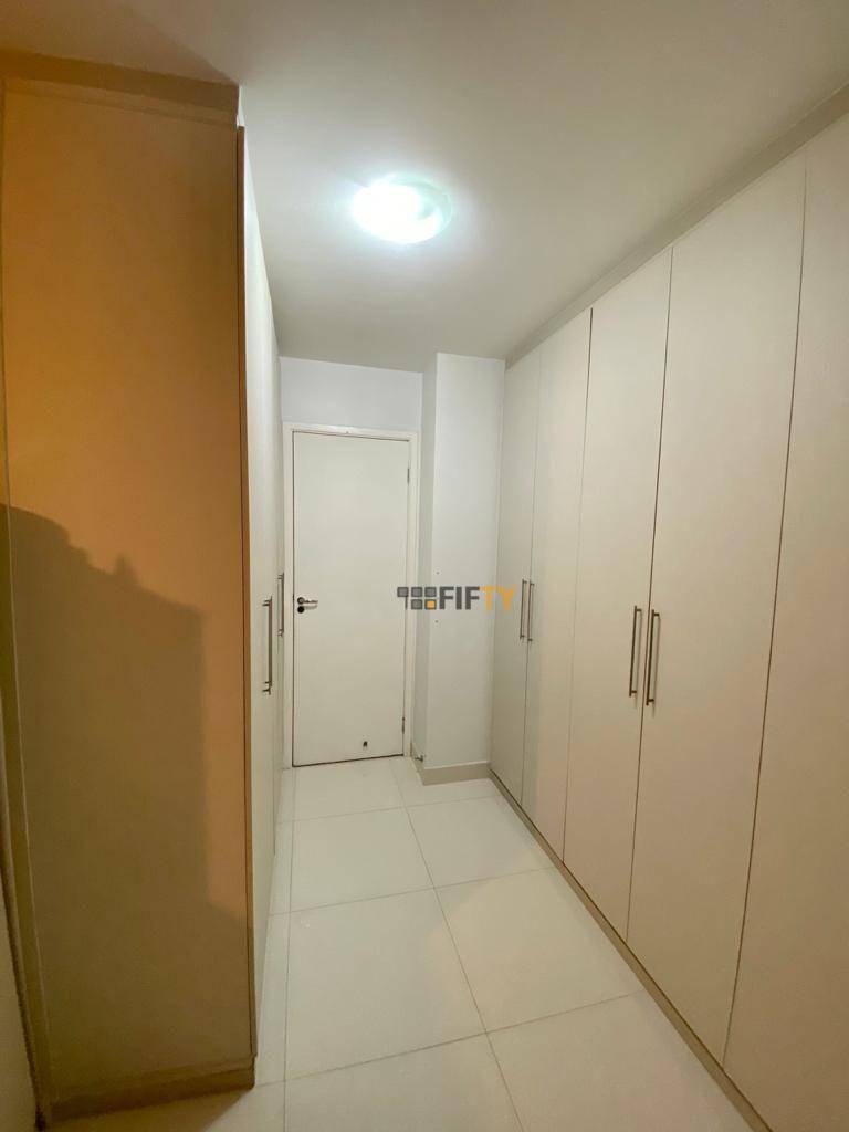 Apartamento à venda com 3 quartos, 121m² - Foto 18