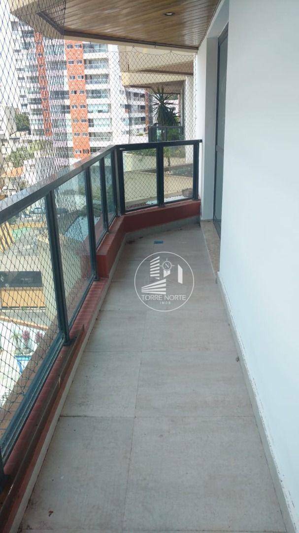 Apartamento à venda com 3 quartos, 138m² - Foto 19