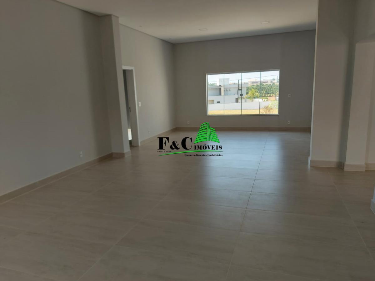 Casa para alugar com 3 quartos, 1148m² - Foto 4