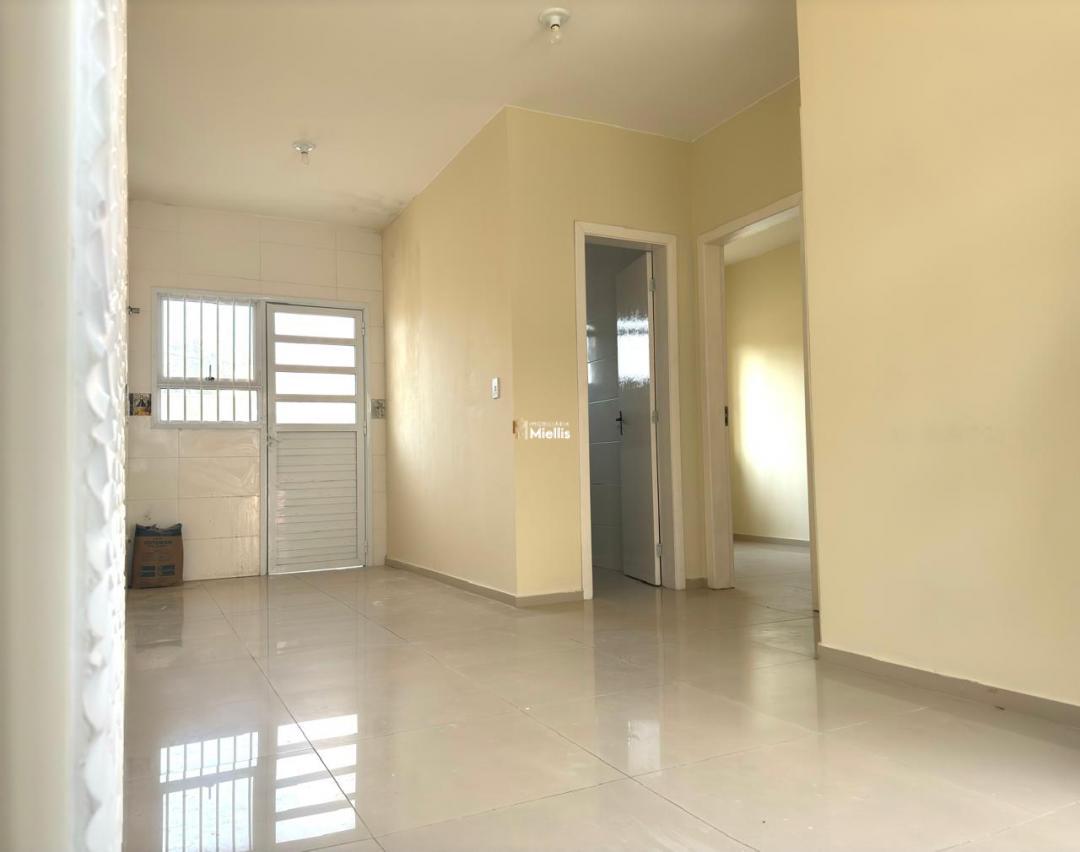 Casa de Condomínio à venda com 2 quartos, 51m² - Foto 4