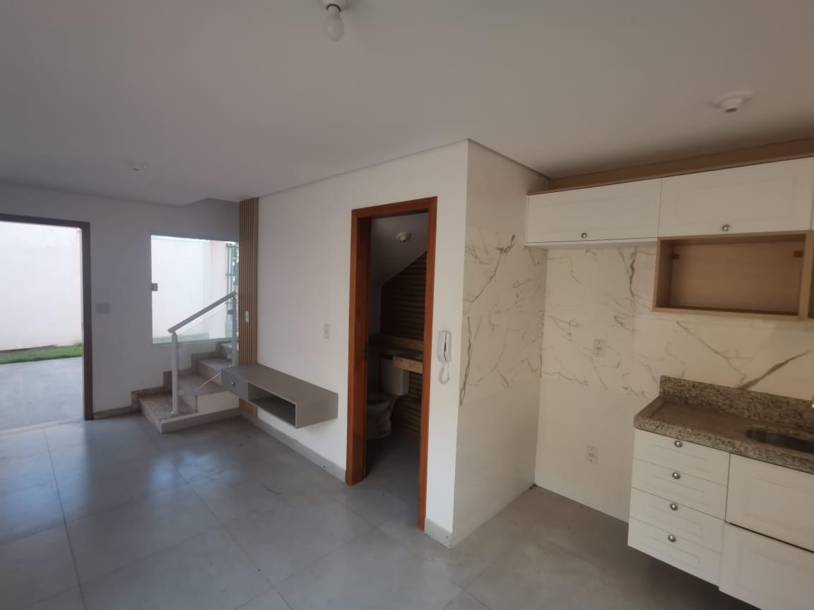 Casa à venda com 2 quartos, 69m² - Foto 8