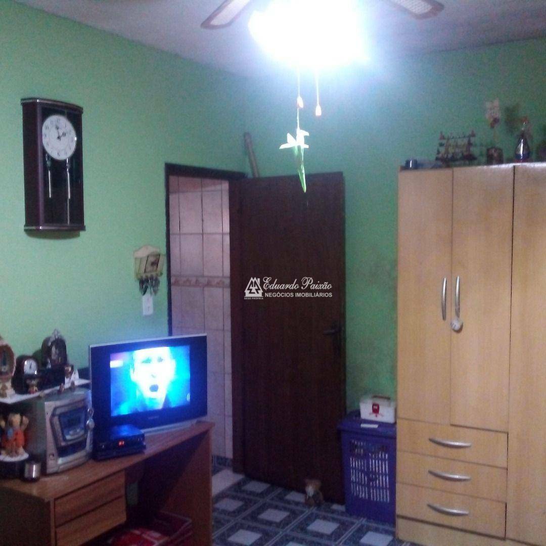 Sobrado à venda com 4 quartos, 120m² - Foto 13